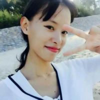 NINIYL照片